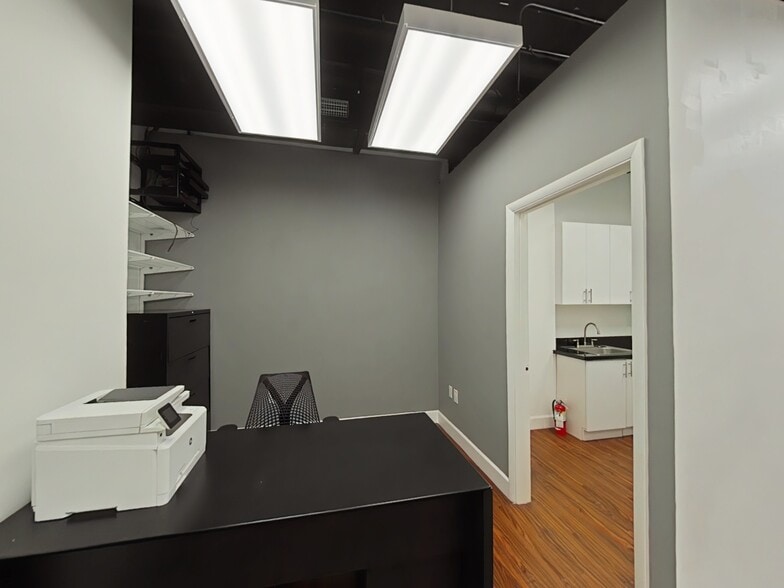 More Photos Of 1607 Ponce de Leon, Coral Gables Apartments For Sale