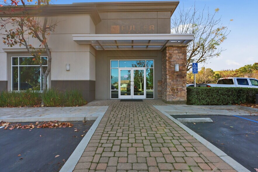 More Photos Of 5839 Pine Ave, Chino Hills Coworking Space