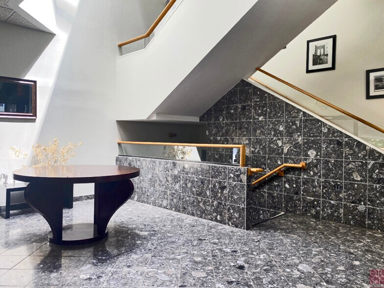 More Photos Of 67 Prospect Ave, West Hartford Medical For Lease