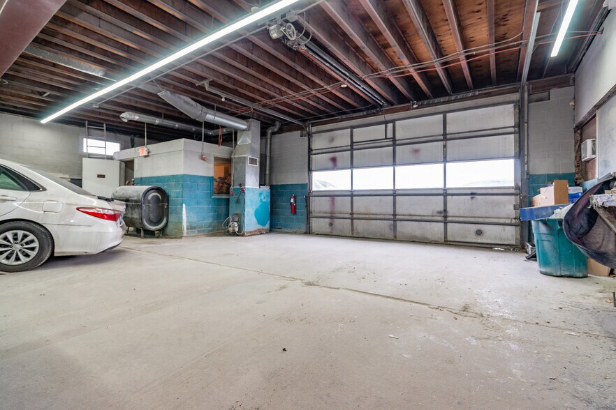 More Photos Of 1220 Broad St, Central Falls Auto Repair For Sale