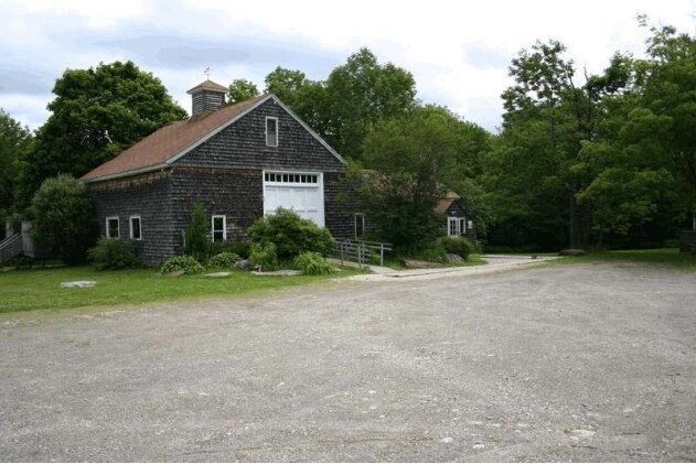 More Photos Of 885 Washington Mountain Rd, Washington Hotel For Sale