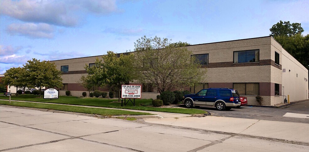 More Photos Of 46400 Continental Dr, Chesterfield Warehouse For Lease