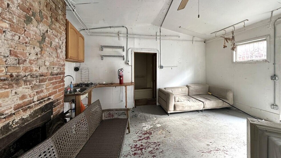More Photos Of 99 S 6th St, Brooklyn Apartments For Lease