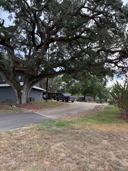 More Photos Of I-10 & Evans St, Alleyton Office Residential For Sale