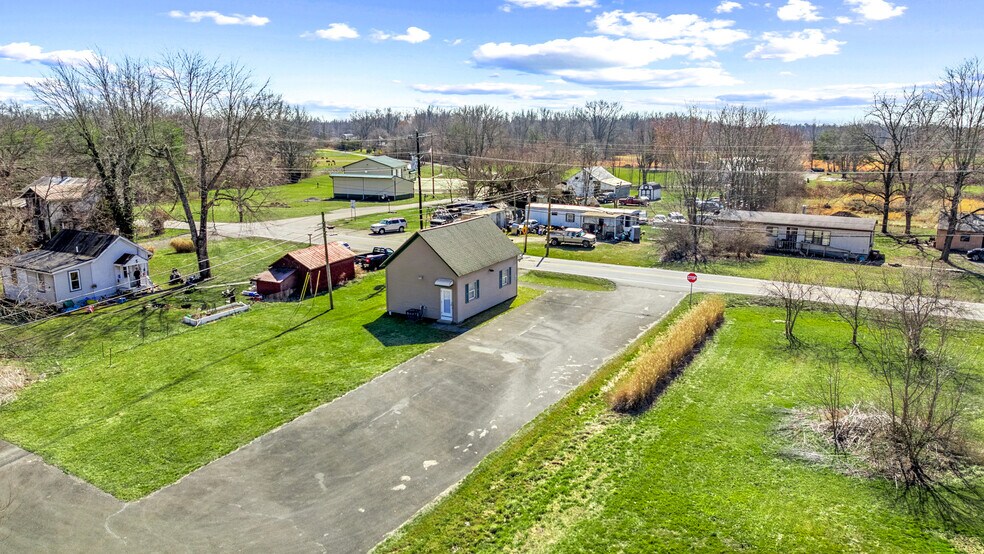 More Photos Of 3827 Greenbush West Rd, Mount Orab Specialty For Sale