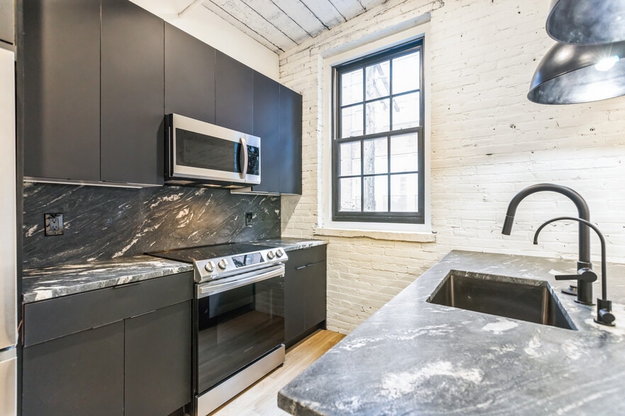More Photos Of 1233-1235 Hamilton St, Philadelphia Loft Creative Space For Sale