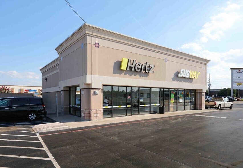 More Photos Of 132-140 FM 1960 E, Houston Freestanding For Lease