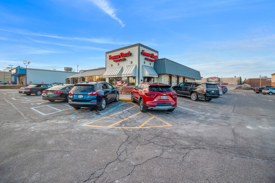 More Photos Of 3558 Miller Rd, Flint Restaurant For Sale