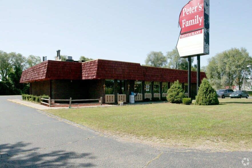 Primary Photo Of 200 B Dr N, Albion Restaurant For Sale