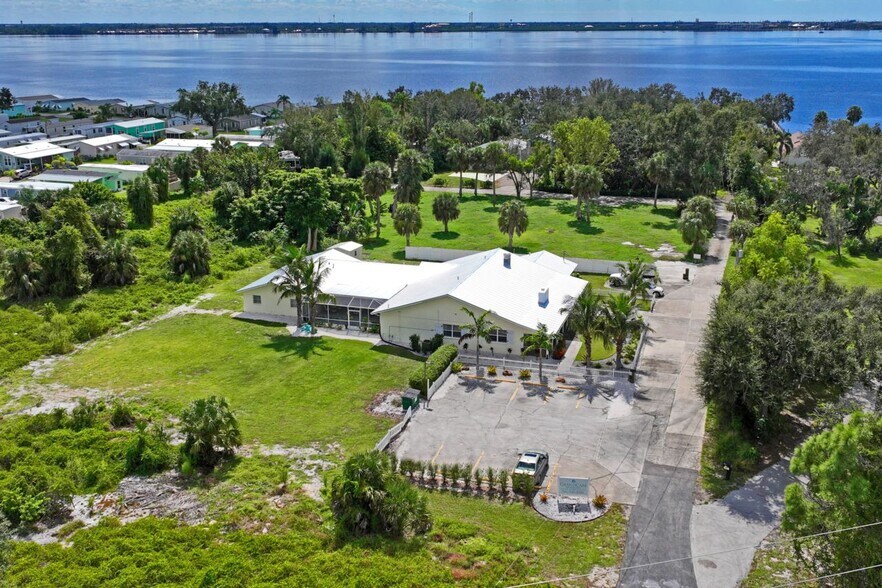 More Photos Of 315 Addison Dr, Punta Gorda Assisted Living For Sale