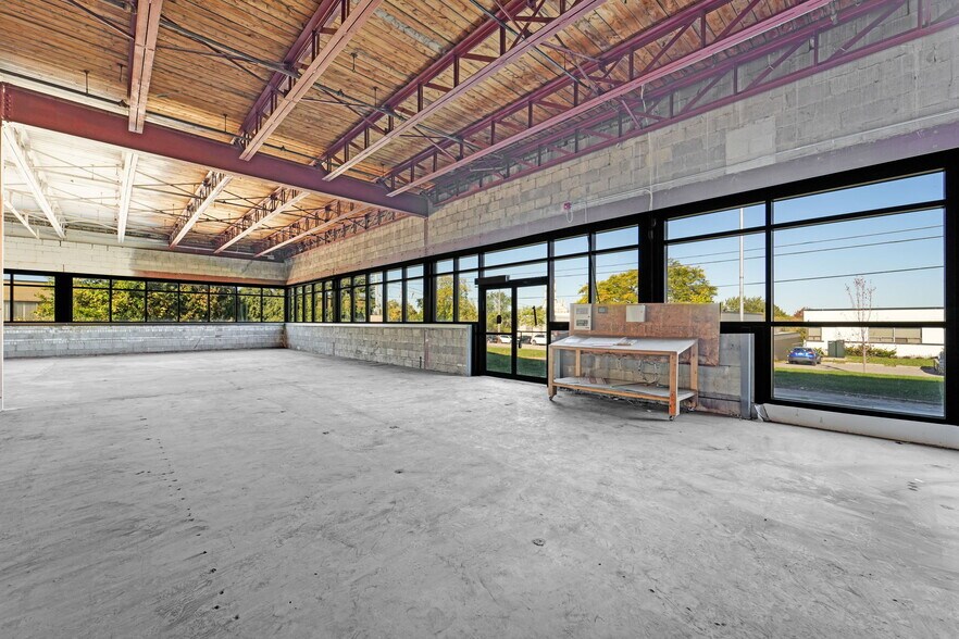 More Photos Of 75-77 Tycos Dr, Toronto Research And Development For Sale