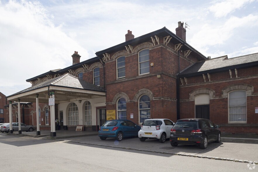 Station Rd, Redcar TS10 1RD Retail For Lease