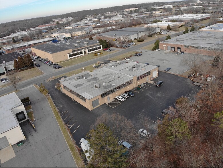 More Photos Of 63-65 Austin Blvd, Commack Warehouse For Lease