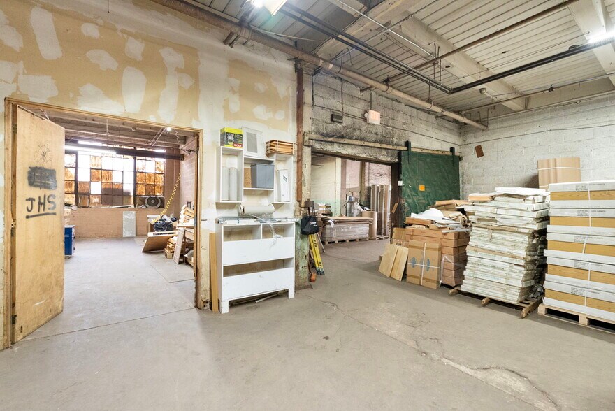 More Photos Of 310 Sherman Ave, Newark Warehouse For Sale