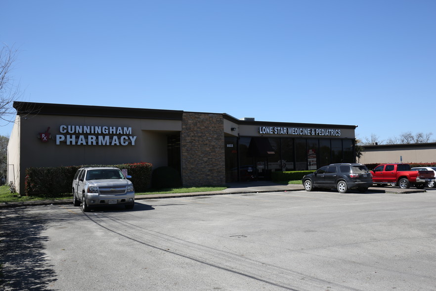 Primary Photo Of 6033-6035 Airline Dr, Houston Medical For Lease