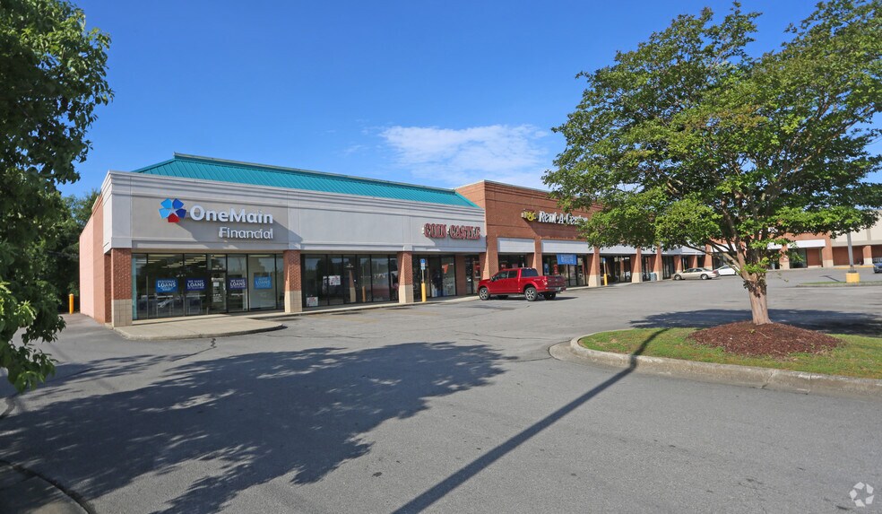 More Photos Of 700-726 Academy Dr, Bessemer Freestanding For Lease
