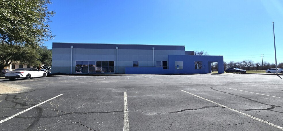 More Photos Of 4 Sierra Way St, Georgetown Light Distribution For Sale