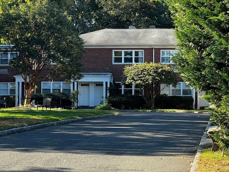 More Photos Of 56 Mechanic St, Millburn Apartments For Sale