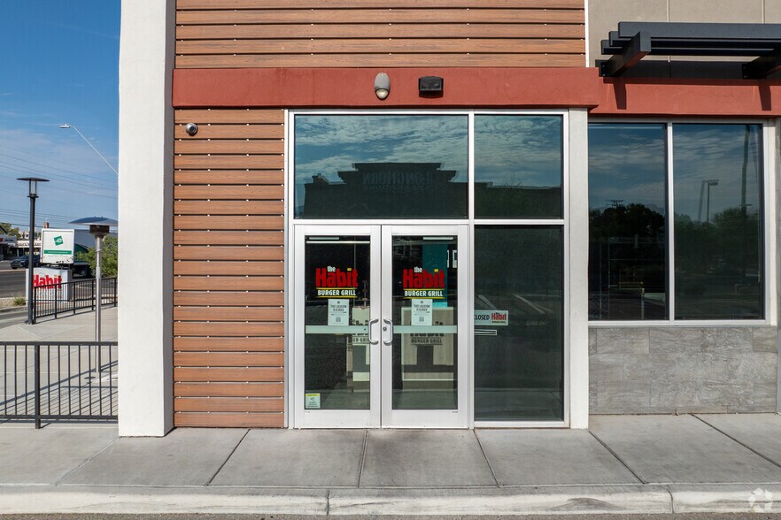 More Photos Of 5721 E Broadway Blvd, Tucson Fast Food For Lease