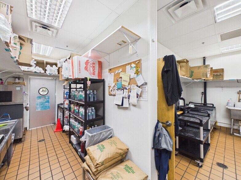 More Photos Of 1227 Museum Square Dr, Sugar Land Storefront Retail Office For Sale