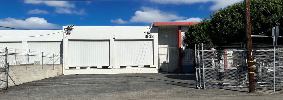 More Photos Of 1506-1550 N Knowles Ave, Los Angeles Warehouse For Lease