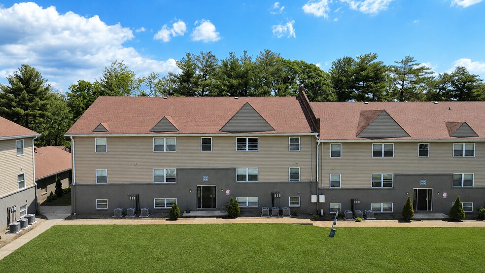 More Photos Of 4823 Rutgers St NW, Roanoke Apartments For Sale