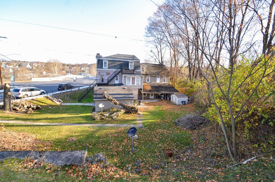 More Photos Of 2102 S Lehigh Ave, Whitehall Apartments For Sale