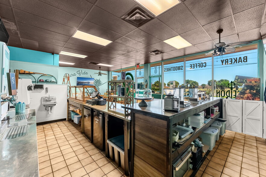 More Photos Of 1592 Jimmy Buffet Mem Hwy, Satellite Beach Office Residential For Sale