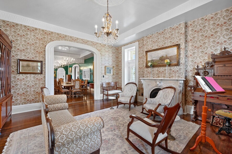 More Photos Of 403 E Adams St, Sandusky Hospitality For Sale