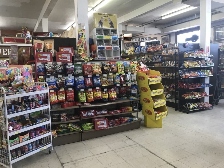 More Photos Of 10 S Main St, Fillmore Restaurant For Sale