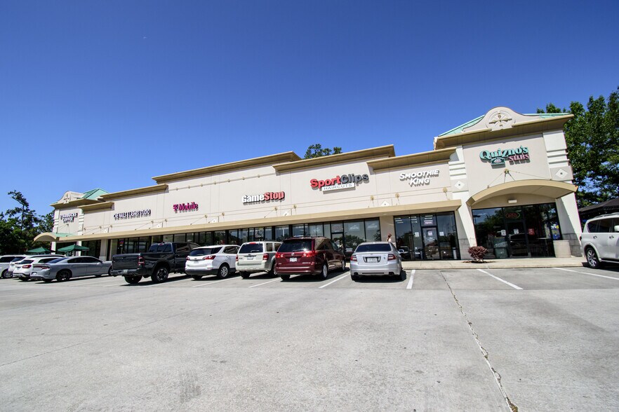 More Photos Of 1440 Lake Woodlands Dr, Spring Freestanding For Lease