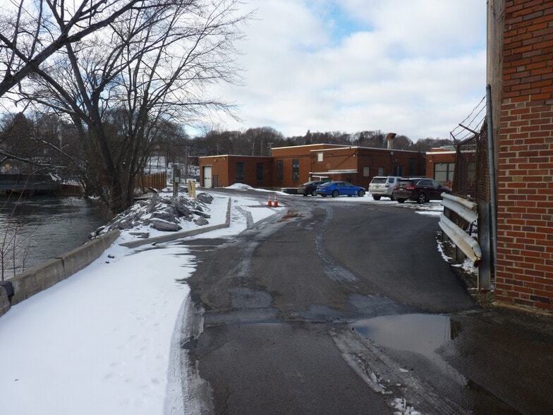 More Photos Of 402 Chandler St, Jamestown Manufacturing For Sale