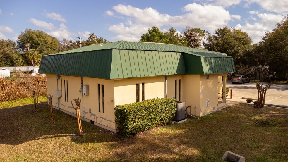 More Photos Of 250 Sr-207, Saint Augustine Medical For Sale