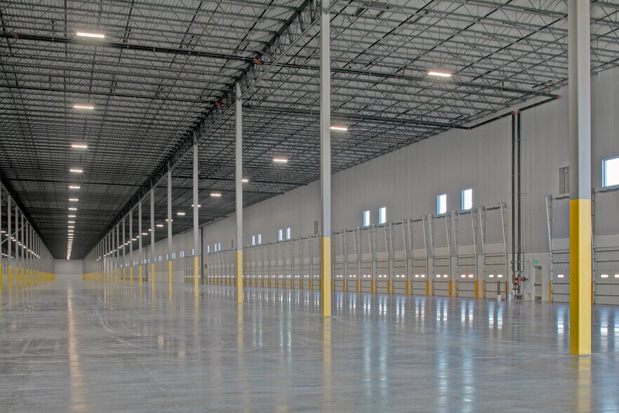 More Photos Of 1225 S Philadelphia Blvd, Aberdeen Distribution For Lease