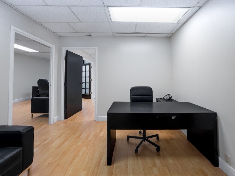 More Photos Of 1110 Brickell Ave, Miami Office For Lease