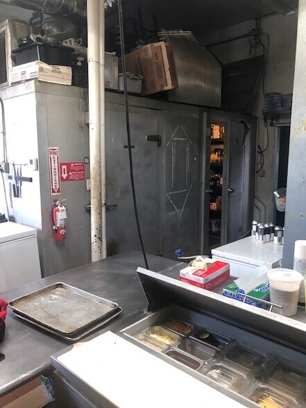 More Photos Of 3218 SE 6th Ave, Fort Lauderdale Restaurant For Sale