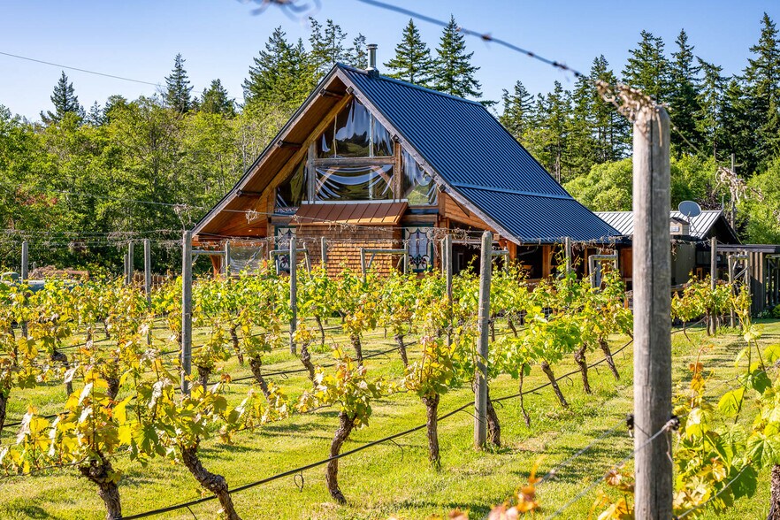 More Photos Of 1885 Central Rd, Hornby Island Land For Sale