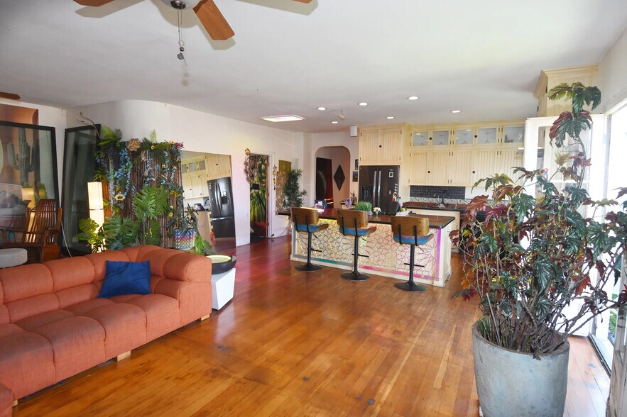 More Photos Of 200 N Broad Ave, Wilmington Warehouse For Sale