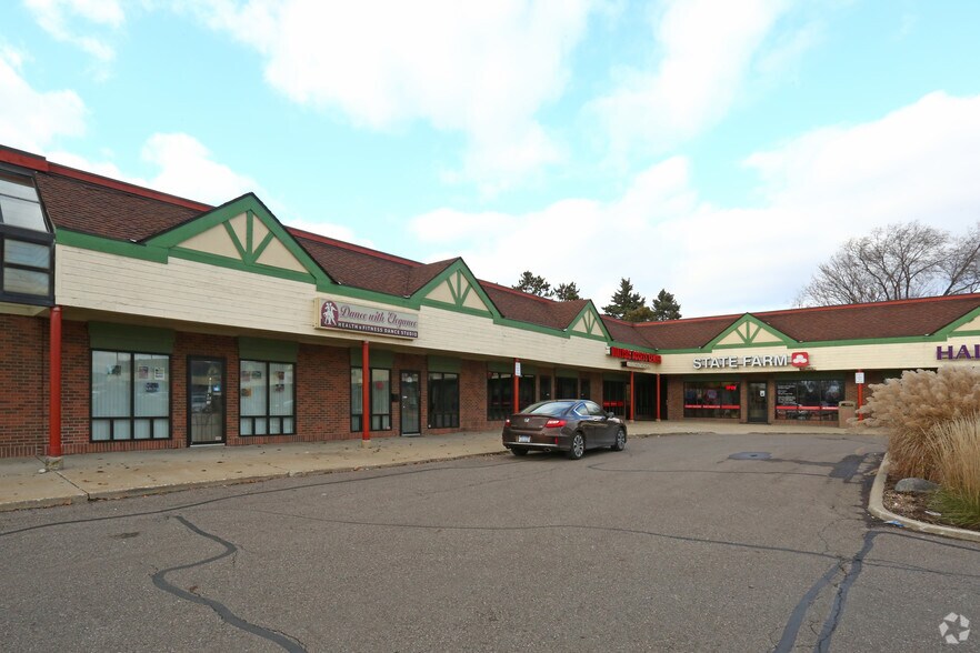 More Photos Of 2866-2896 Washtenaw Rd, Ypsilanti Unknown For Lease