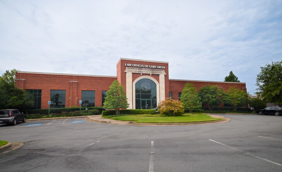 More Photos Of 1001 La Harpe Blvd, Little Rock Office For Sale