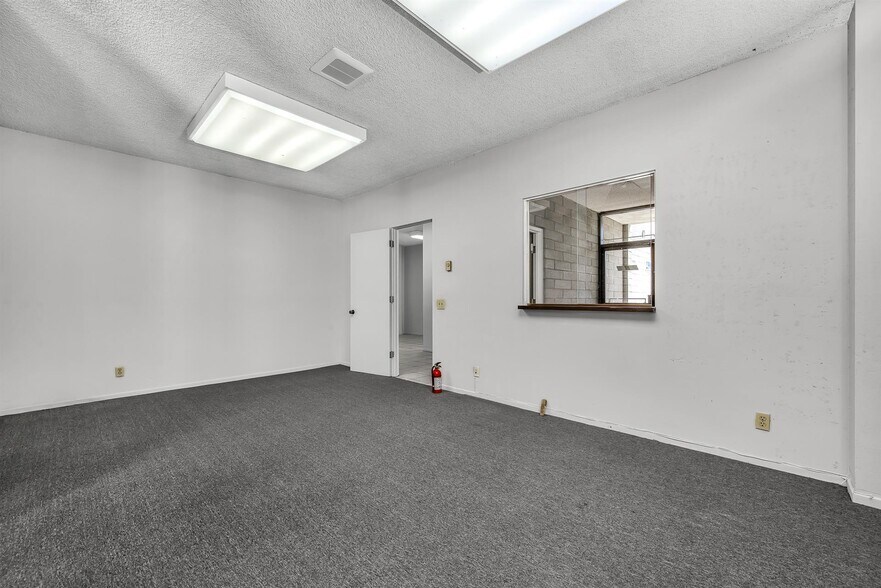More Photos Of 23950 Madison St, Torrance Warehouse For Lease