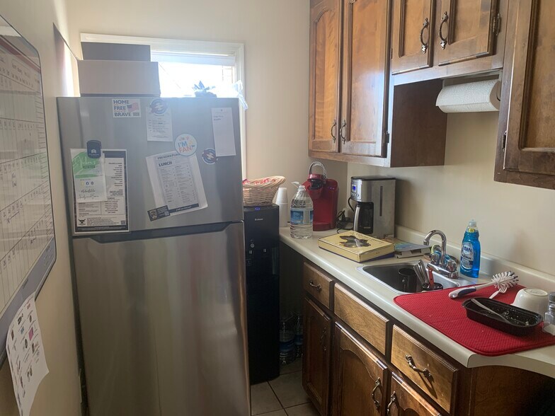 More Photos Of 1165 Cedar Shoals Dr, Athens Loft Creative Space For Sale
