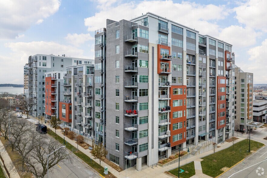 Primary Photo Of 301-315 W Washington Ave, Madison Apartments For Sale