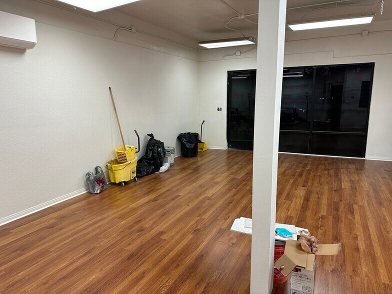 More Photos Of 1667-1671 Anaheim St, Harbor City Storefront Retail Office For Lease