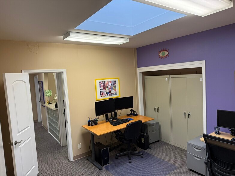 More Photos Of 422-426 Peninsula Ave, San Mateo Medical For Sale