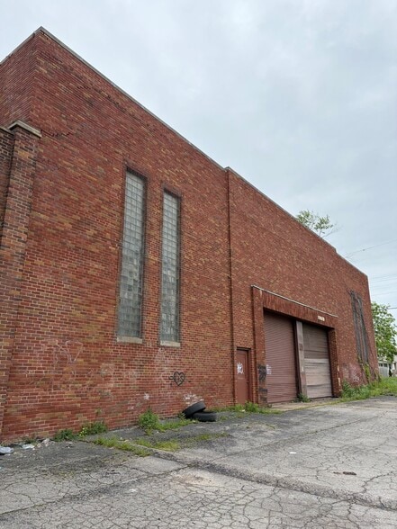More Photos Of 3453 W 86th St, Cleveland Warehouse For Sale