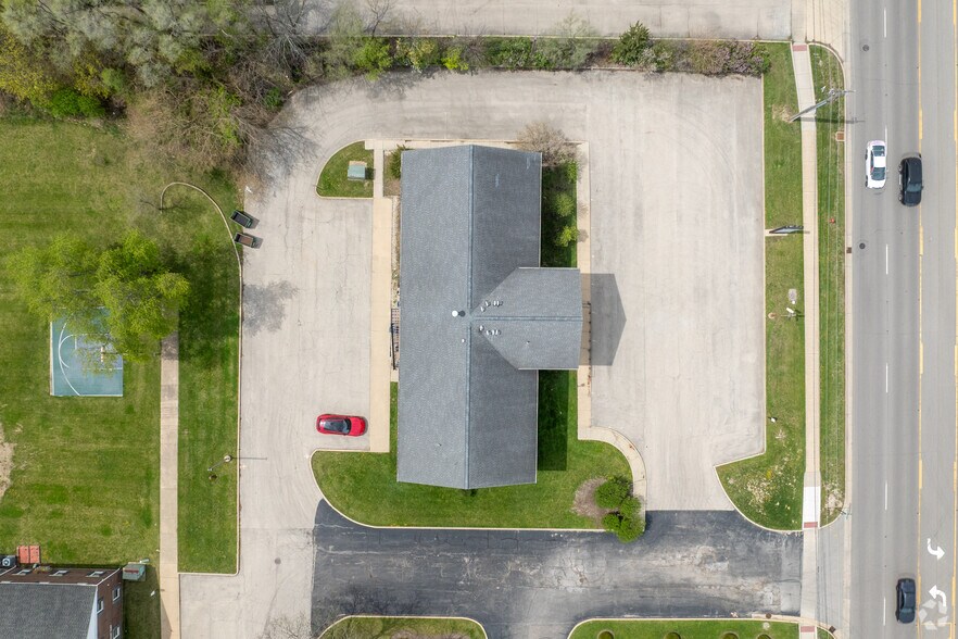More Photos Of 1 American Way, Elgin Medical For Sale