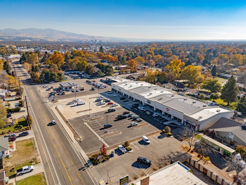 More Photos Of 6421-6517 W Ustick Rd, Boise Freestanding For Lease