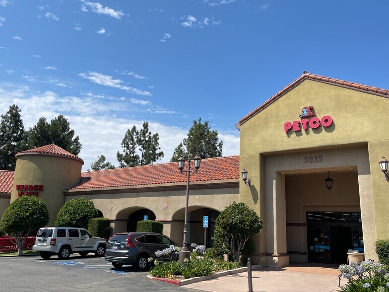 More Photos Of 3815-3963 E Thousand Oaks Blvd, Westlake Village Unknown For Lease