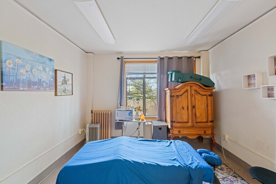 More Photos Of 340 Central Ave, Coos Bay Medical For Sale